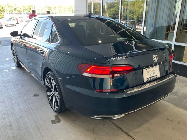 Used 2022 Volkswagen Passat 2.0T SE FWD image 20