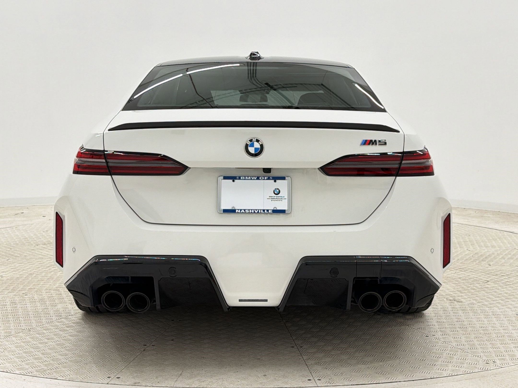 Certified 2025 BMW M5 w/ Carbon Package AWD/4WD image 10
