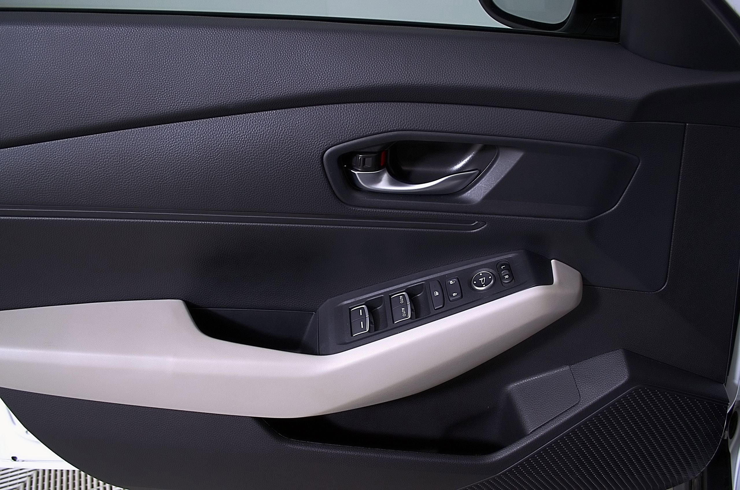 Used 2025 Honda Accord LX image 15
