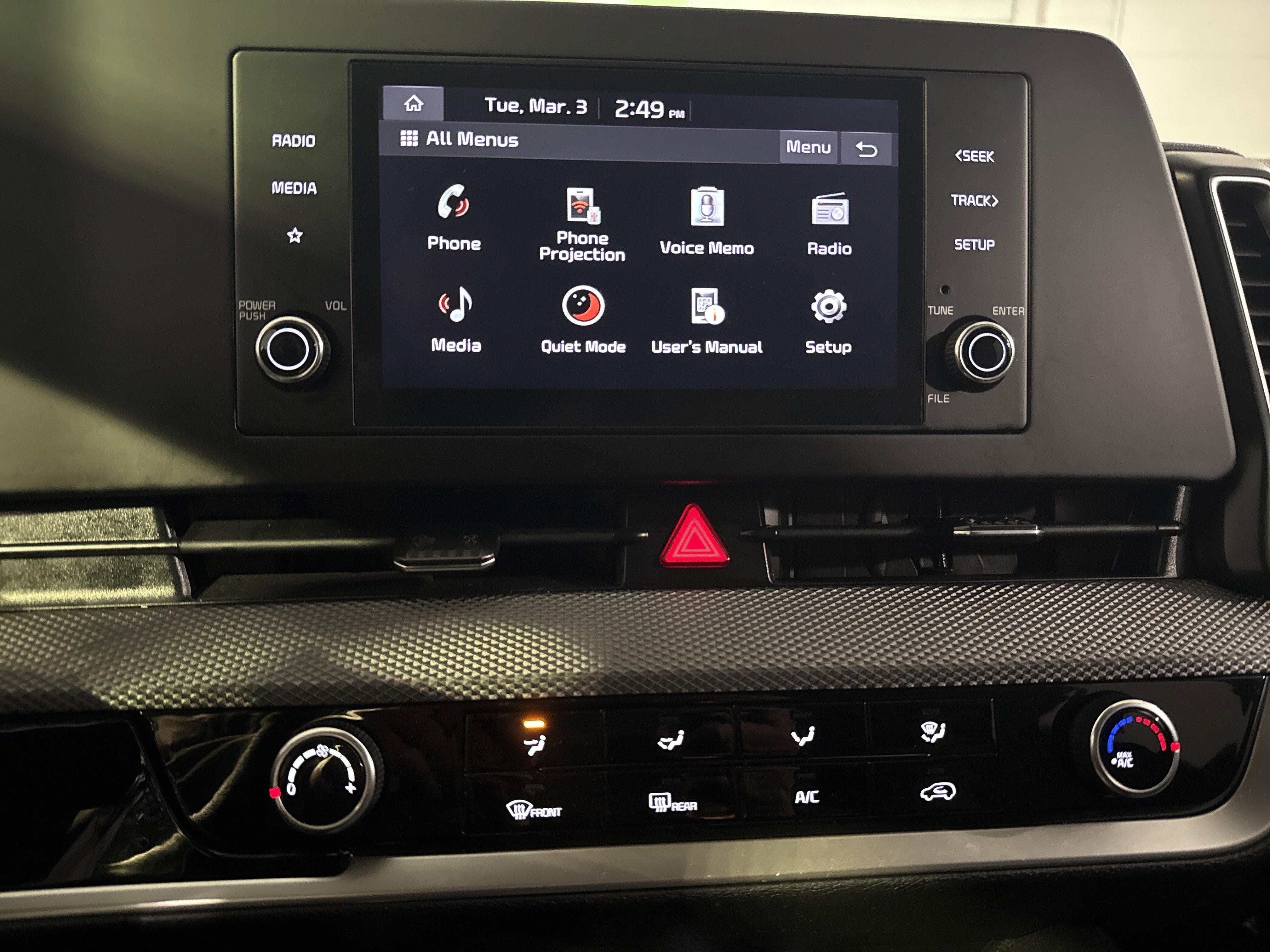 Used 2025 Kia Sportage LX FWD image 24