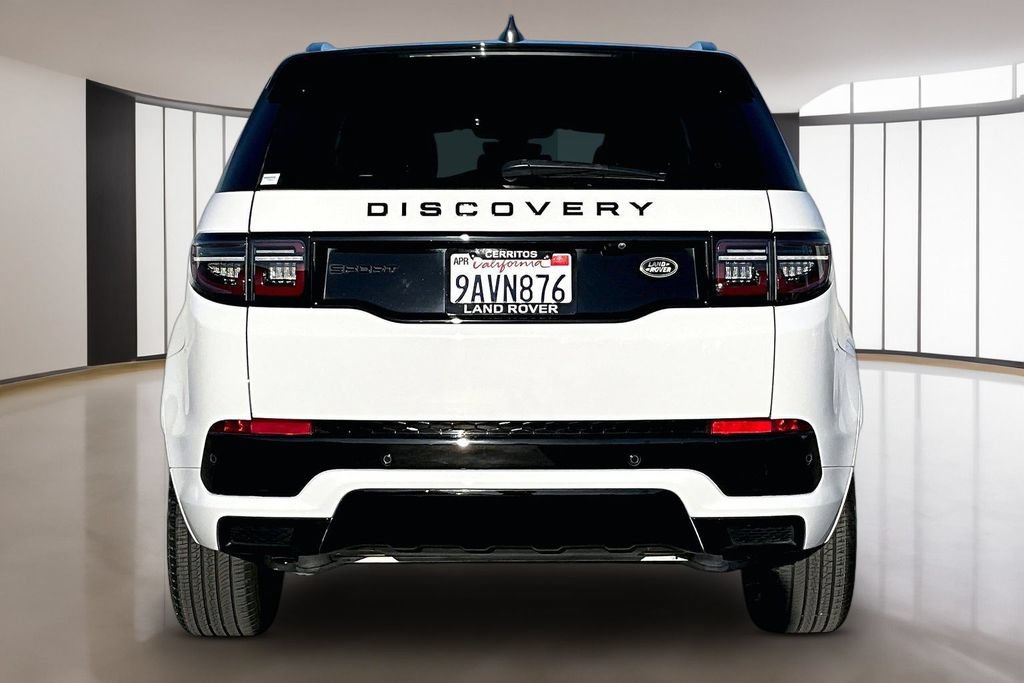 Certified 2022 Land Rover Discovery Sport SE R-Dynamic AWD/4WD image 5