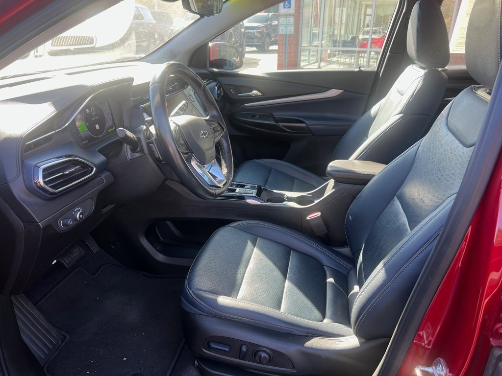 Used 2023 Chevrolet Bolt EUV Premier w/ Sun & Sound Package image 10
