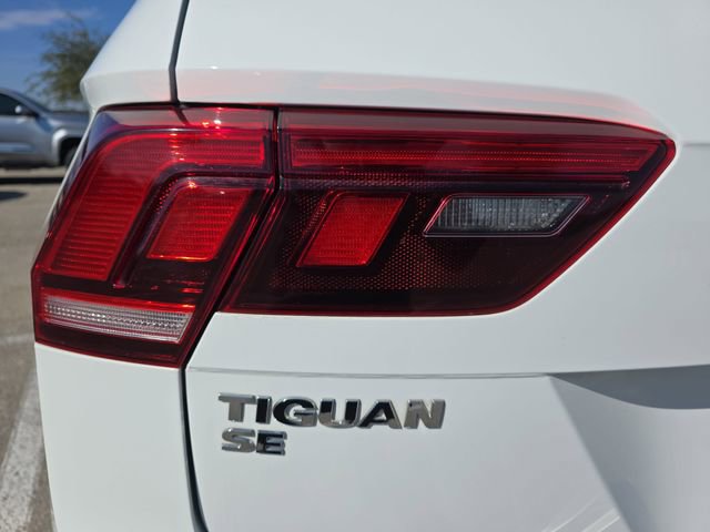 Used 2021 Volkswagen Tiguan SE image 34