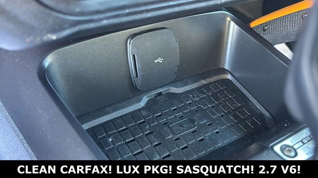 Used 2024 Ford Bronco Badlands image 16