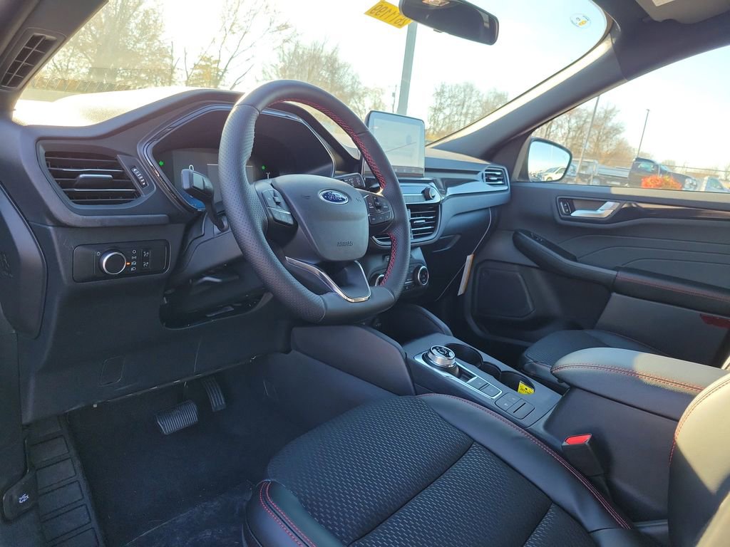 New 2026 Ford Escape ST-Line w/ Cold Weather Package image 20