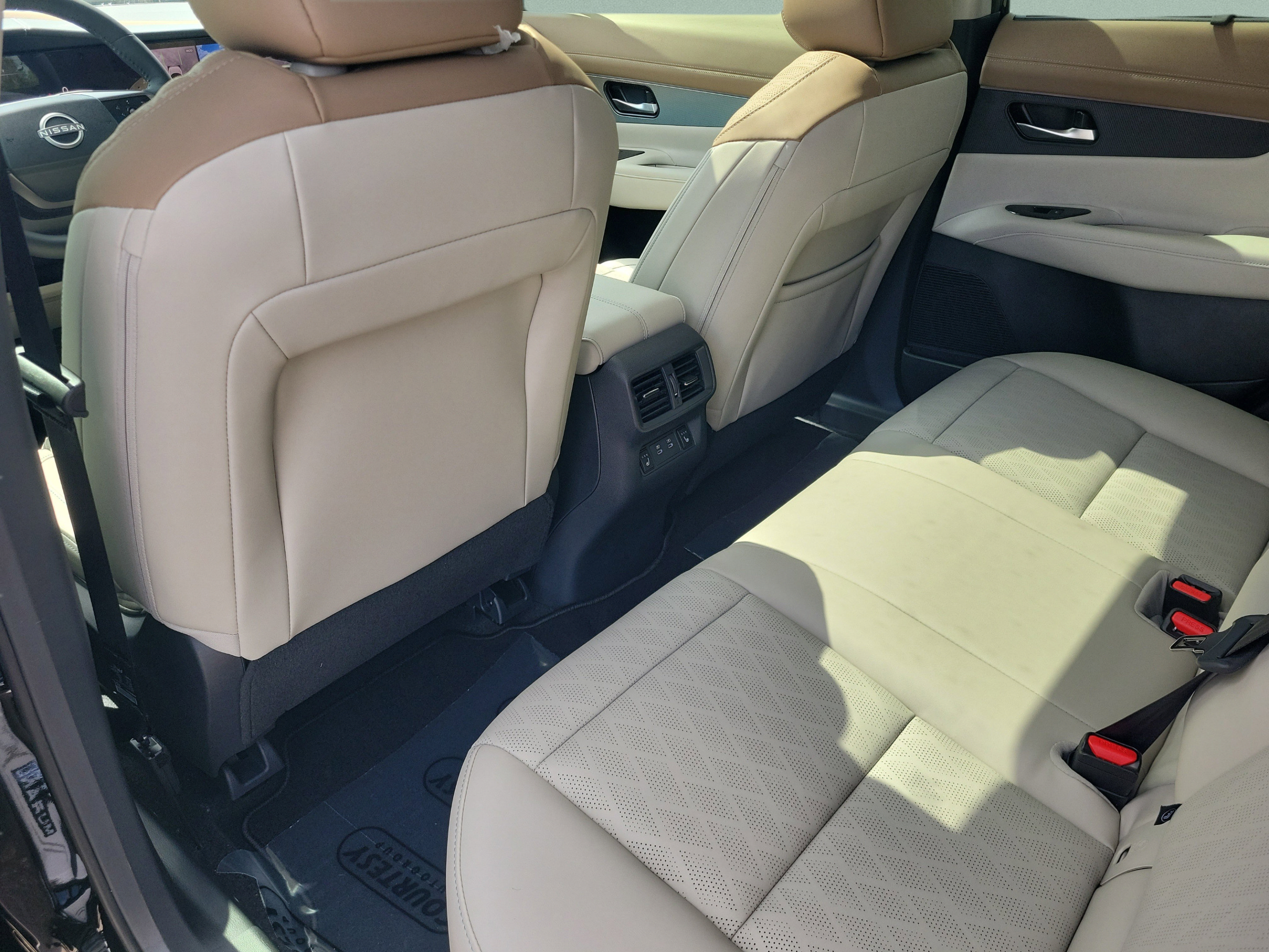 New 2026 Nissan Murano Platinum w/ Cargo Package AWD/4WD image 30