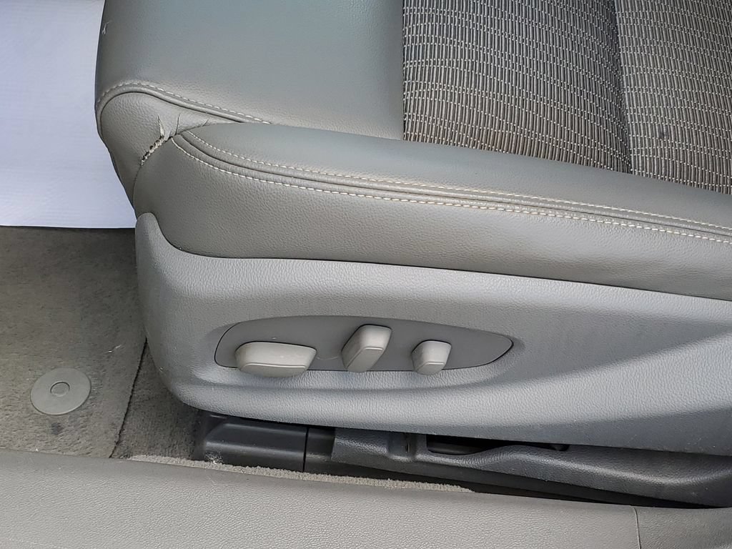 Used 2014 Chevrolet Impala LT FWD image 6