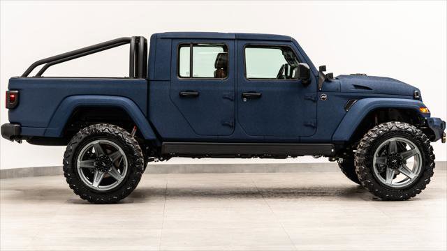 Used 2025 Jeep Gladiator Sport image 8