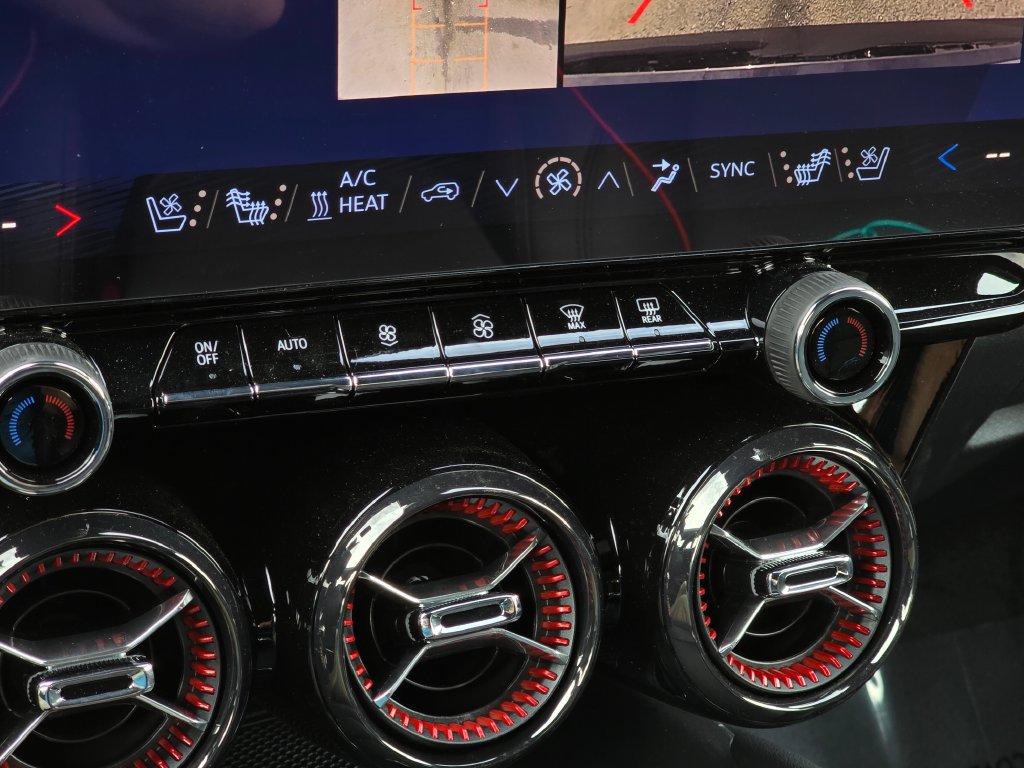 New 2026 Chevrolet Blazer EV RS AWD/4WD image 32