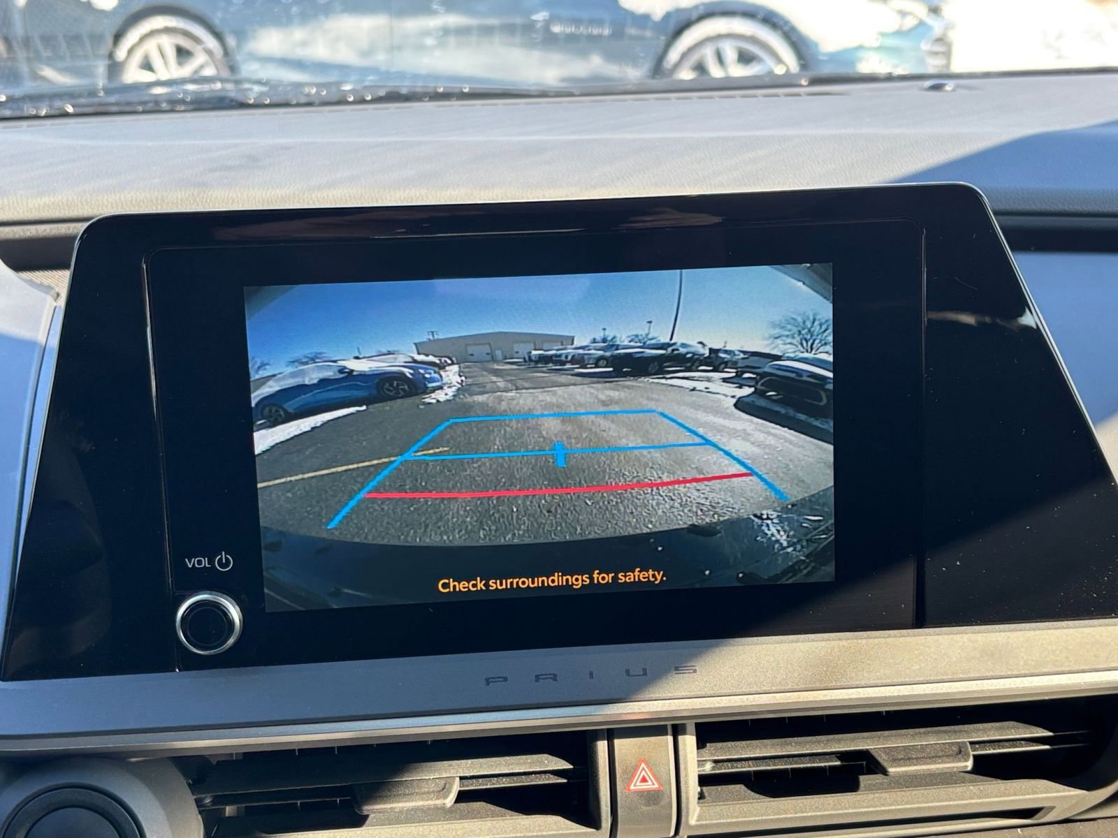 Used 2025 Toyota Prius LE image 17