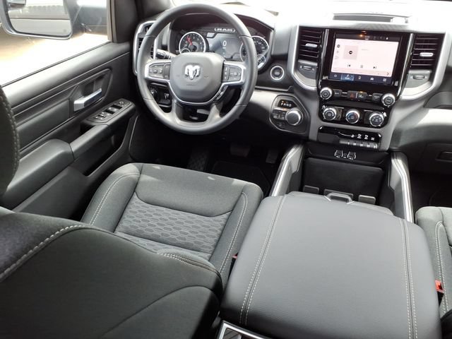 New 2026 RAM 1500 Express AWD/4WD image 4