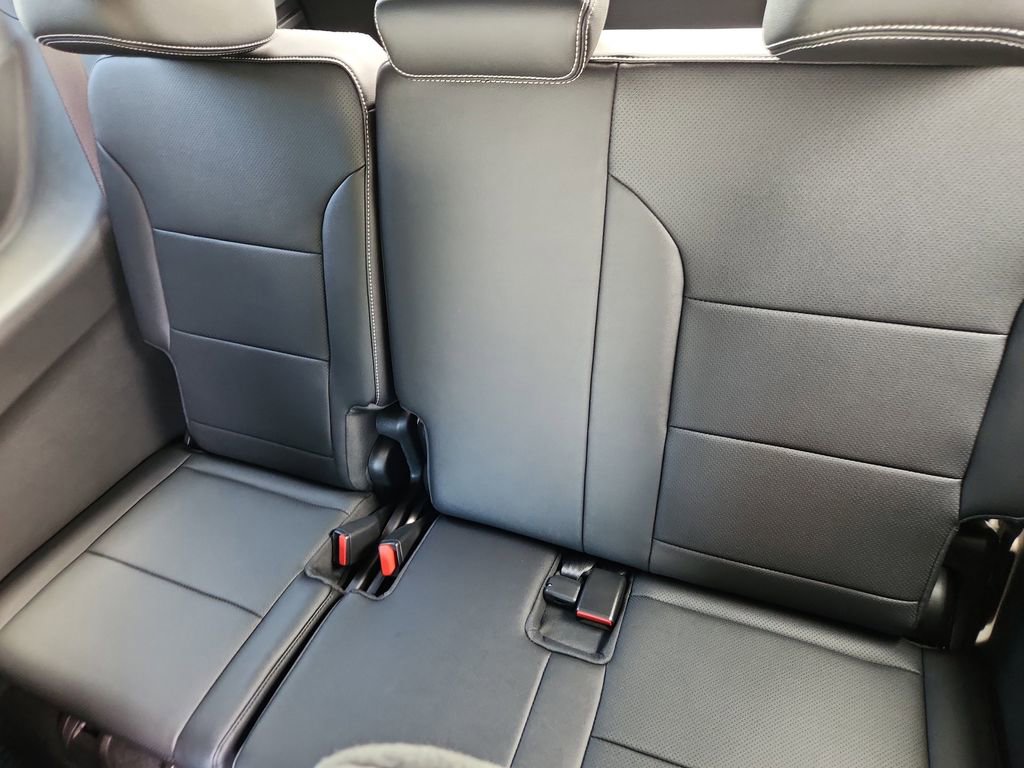 New 2025 Chevrolet Traverse LT w/ Driver Confidence Package image 9