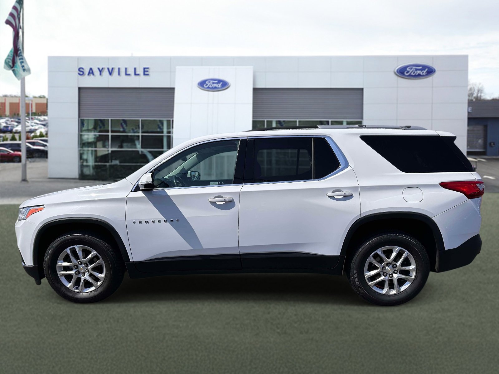 Used 2018 Chevrolet Traverse LT AWD/4WD image 2