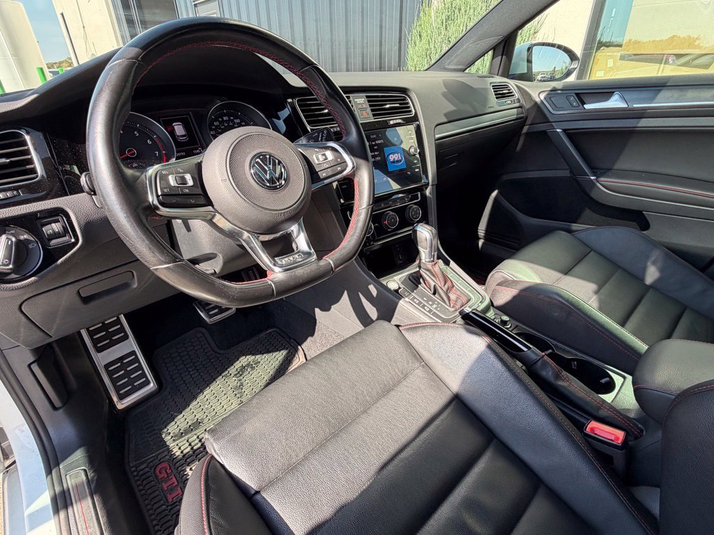 Used 2018 Volkswagen GTI SE w/ SE Leather Package FWD image 7