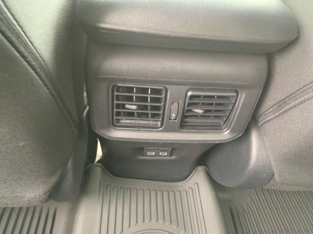 Used 2025 Toyota RAV4 XLE image 27