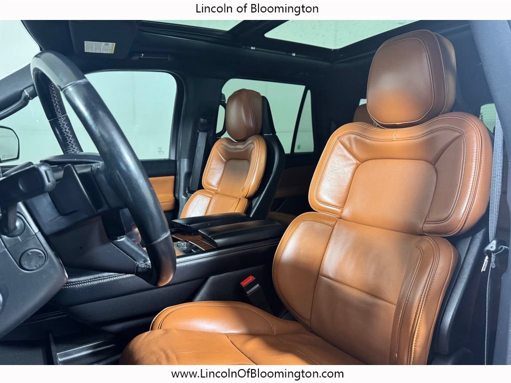 Used 2019 Lincoln Navigator L Reserve AWD/4WD image 18