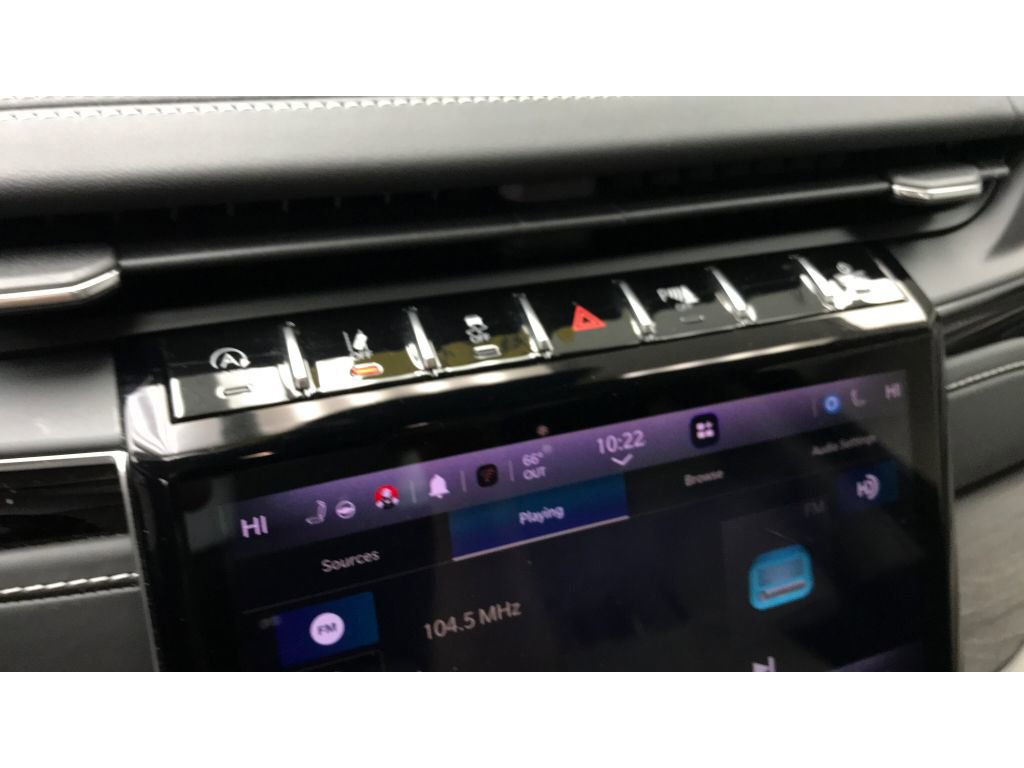 Used 2023 Jeep Grand Cherokee Overland w/ Adv Protech Group III image 10