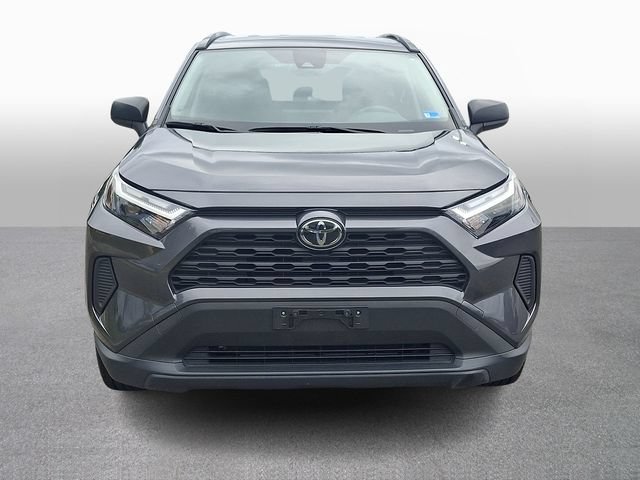 Used 2025 Toyota RAV4 LE AWD/4WD image 2