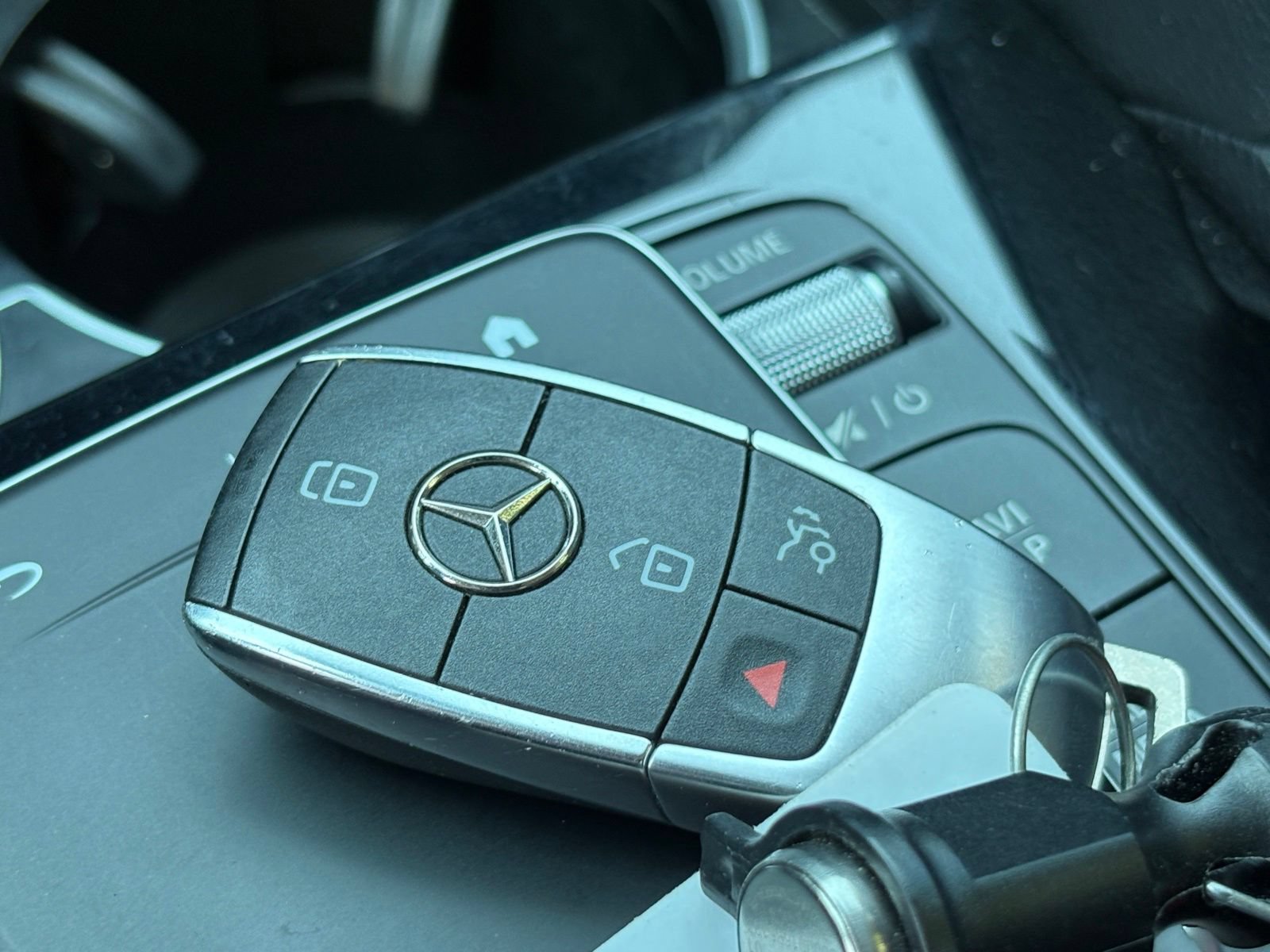 Used 2024 Mercedes-Benz GLS 450 4MATIC image 47
