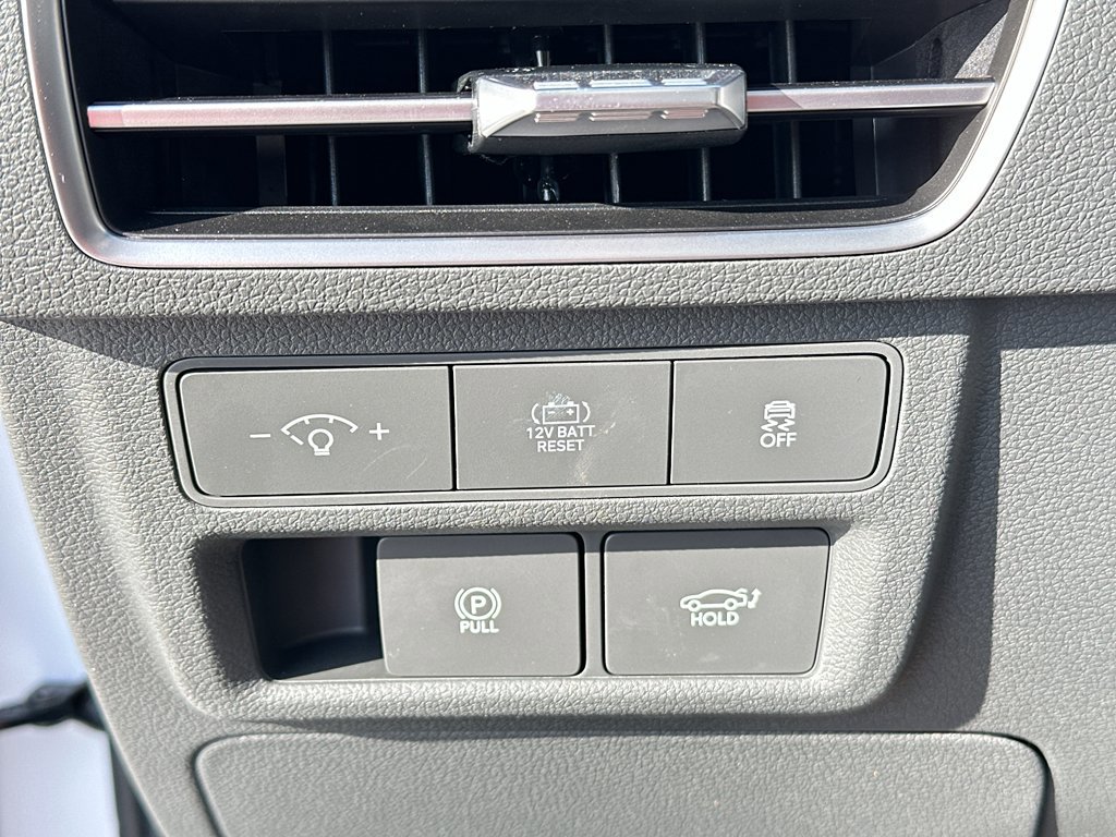 New 2025 Hyundai Sonata Limited FWD image 27