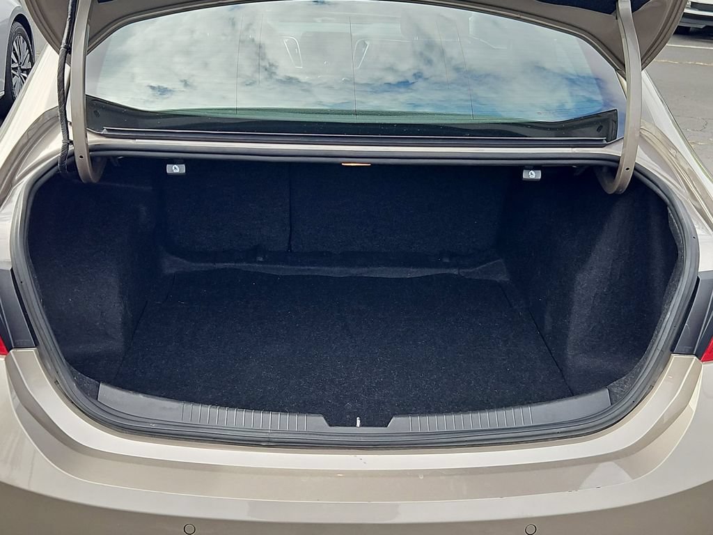Used 2024 Chevrolet Malibu LT FWD image 24