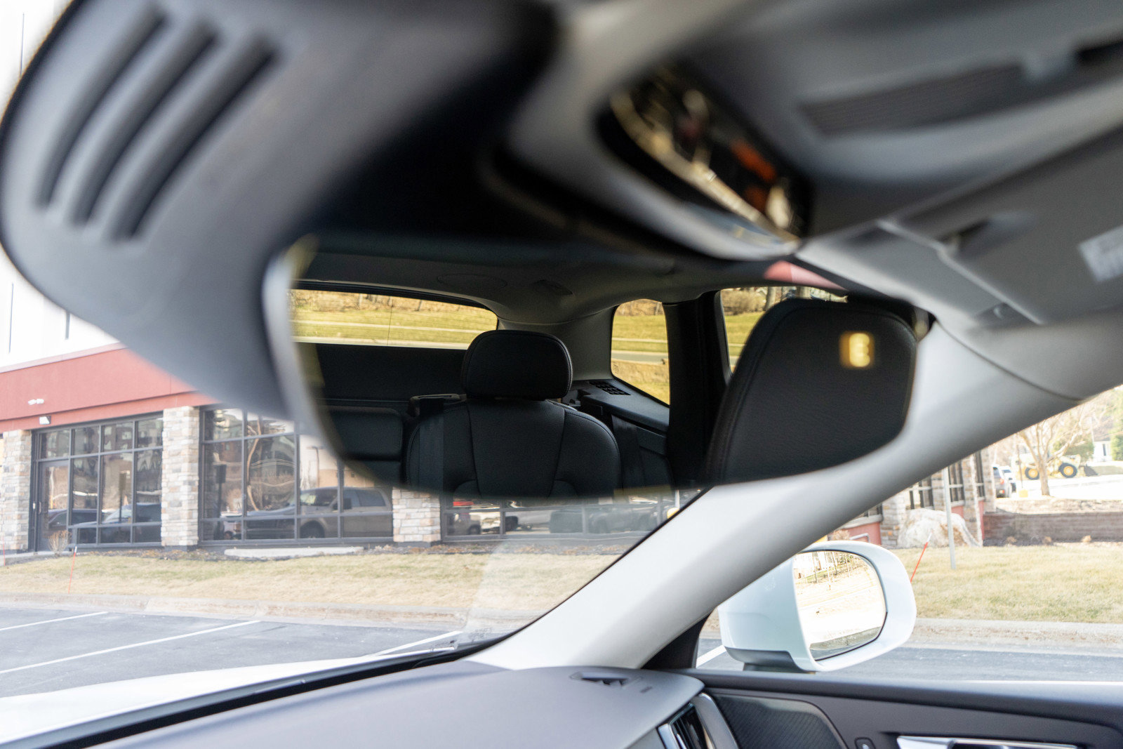 Used 2019 Volvo XC60 T6 Momentum w/ Advanced Package image 25