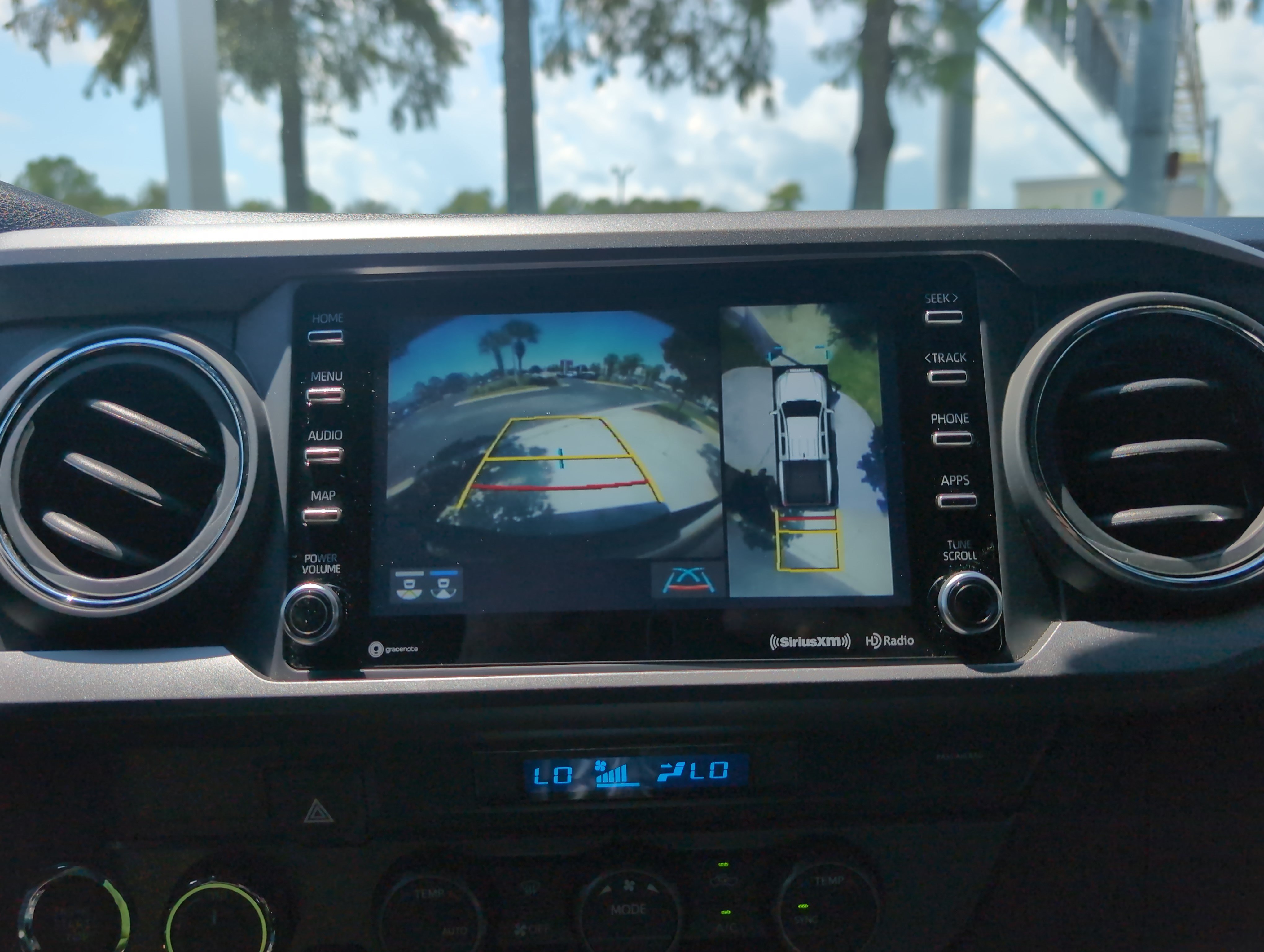 Certified 2023 Toyota Tacoma TRD Off-Road w/ Advanced Technology Package AWD/4WD image 22