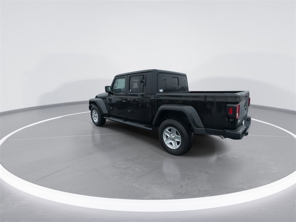 Used 2023 Jeep Gladiator Sport image 6