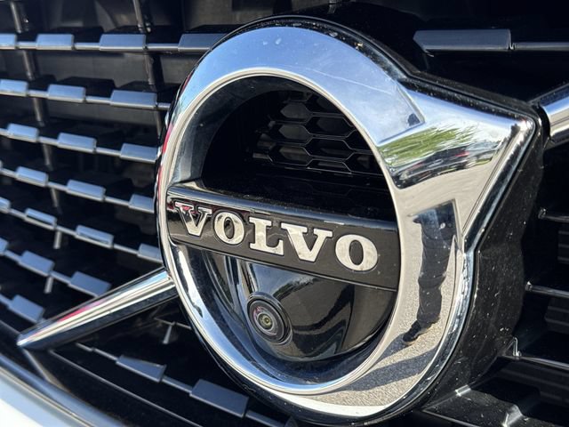 Used 2020 Volvo XC40 T5 R-Design w/ Protection Package AWD/4WD image 32