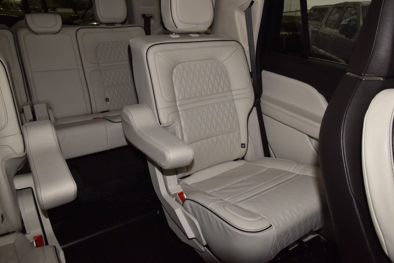 Certified 2023 Lincoln Navigator Black Label image 22