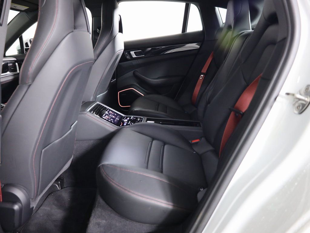 Used 2023 Porsche Panamera 4S image 51