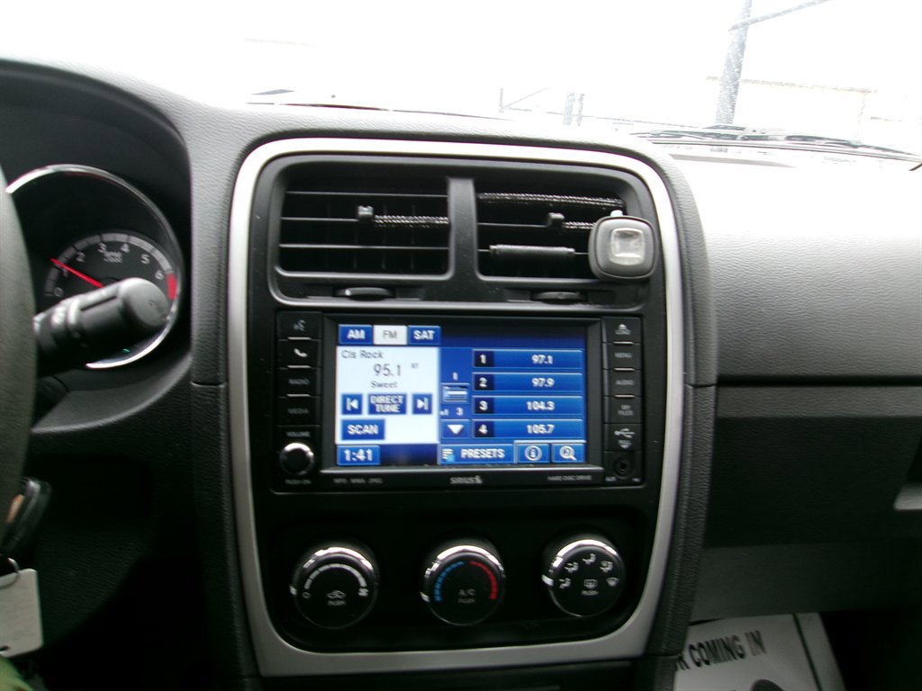 Used 2011 Dodge Caliber Mainstreet image 15