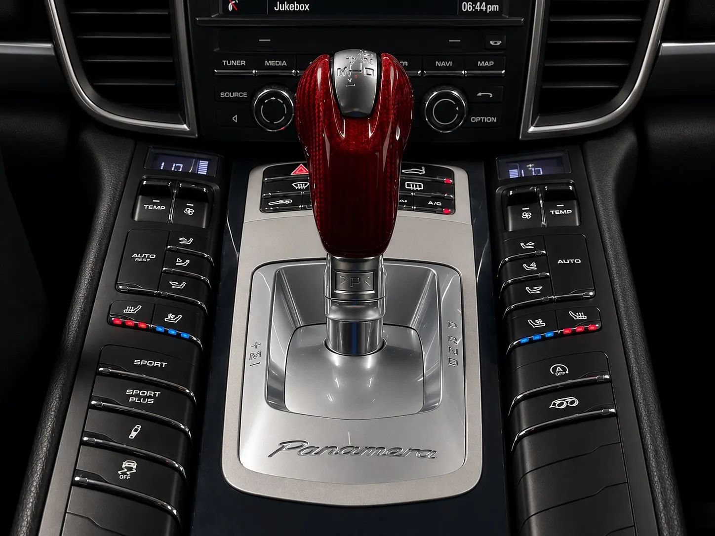 Used 2014 Porsche Panamera S RWD image 45