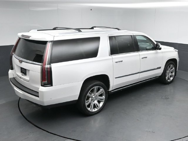 Used 2018 Cadillac Escalade ESV Premium Luxury AWD/4WD image 52