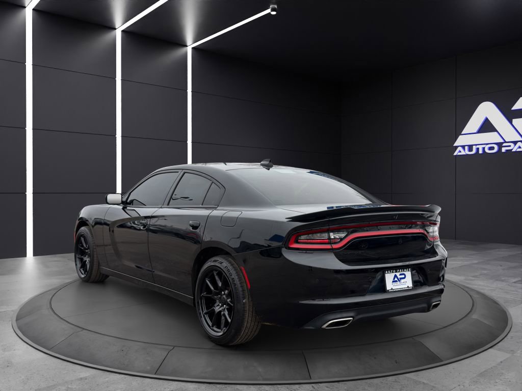 Used 2021 Dodge Charger SXT w/ Blacktop Package image 4