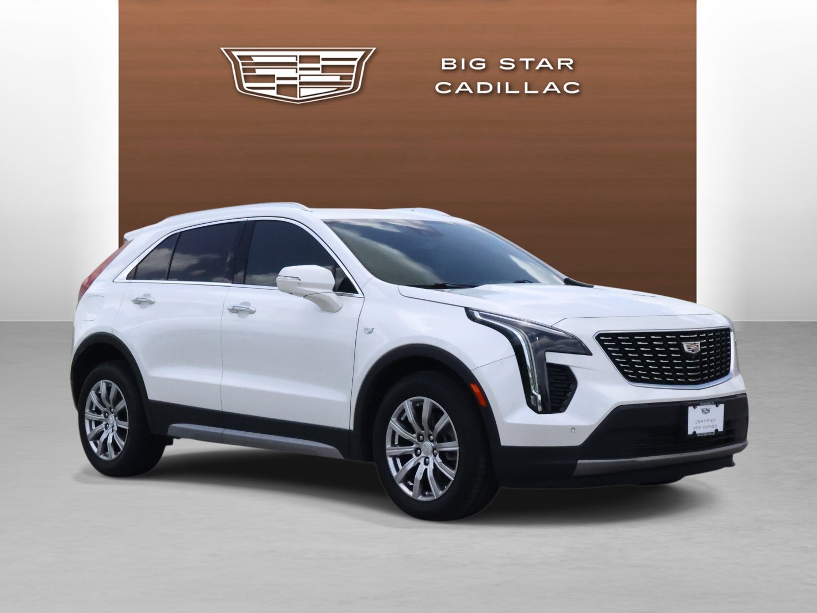 Used 2022 Cadillac XT4 Premium Luxury w/ Technology Package FWD image 7