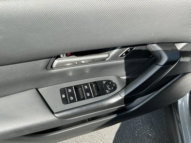 Used 2025 MAZDA CX-50 AWD 2.5 S w/ Preferred Package image 16