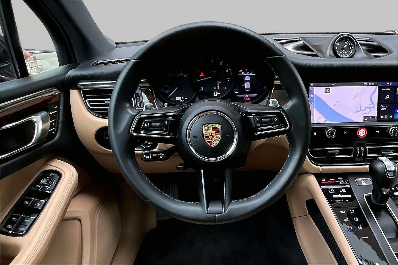 Used 2023 Porsche Macan AWD/4WD image 6