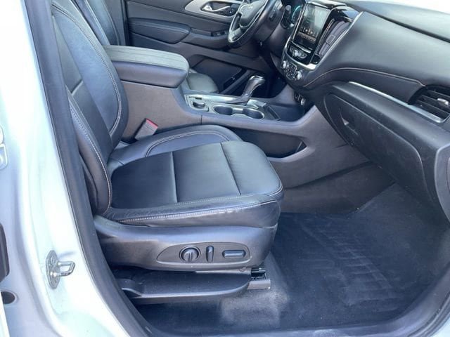 Used 2019 Chevrolet Traverse LT FWD image 18