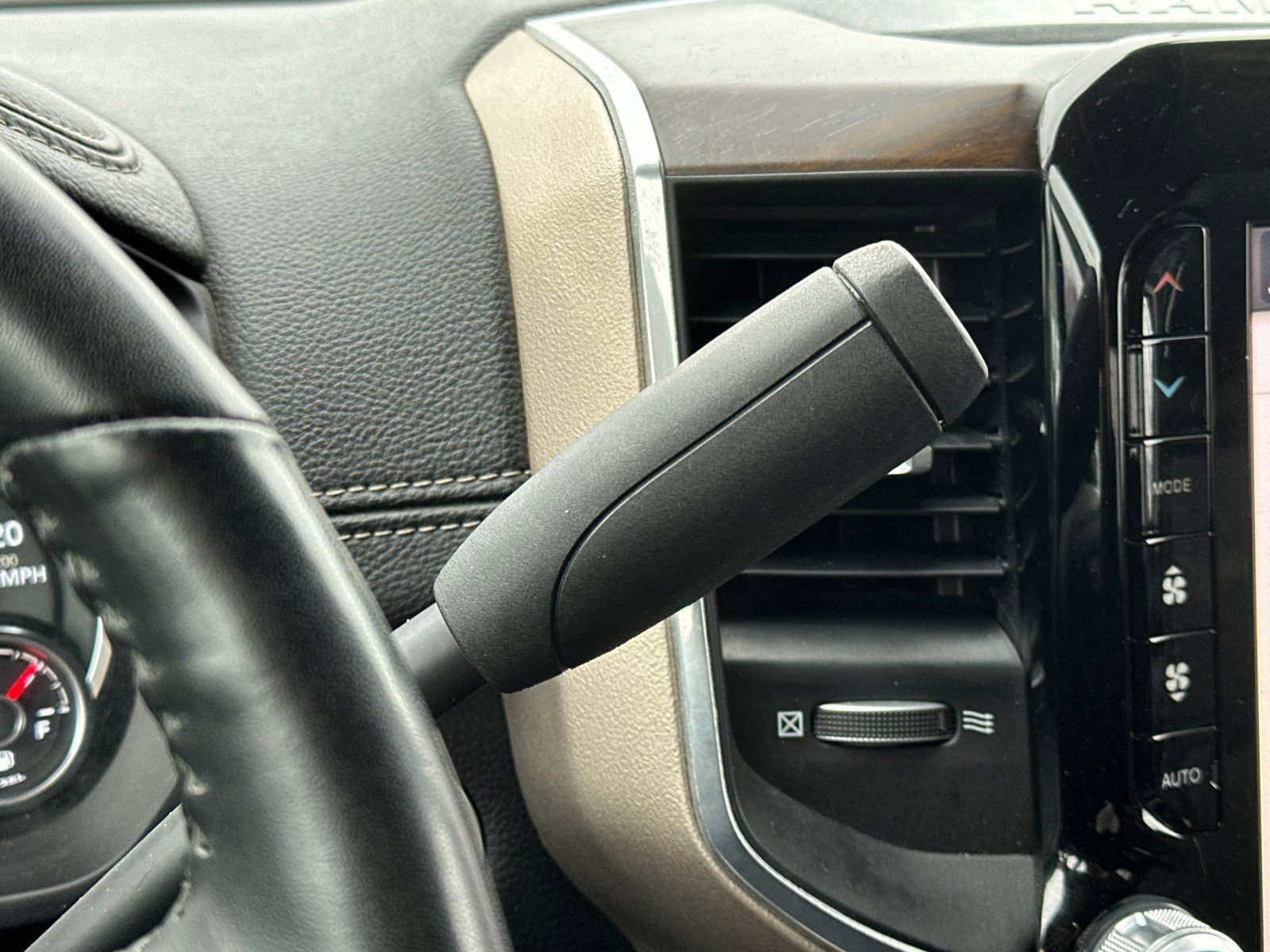 Used 2024 RAM 2500 Laramie image 21