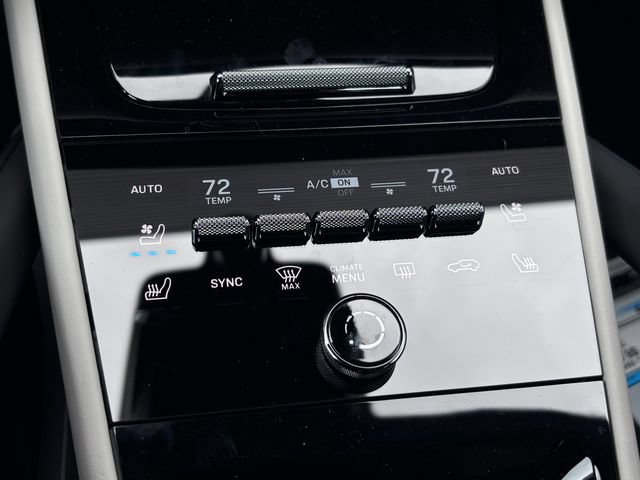 New 2026 Porsche Cayenne Coupe AWD/4WD image 23