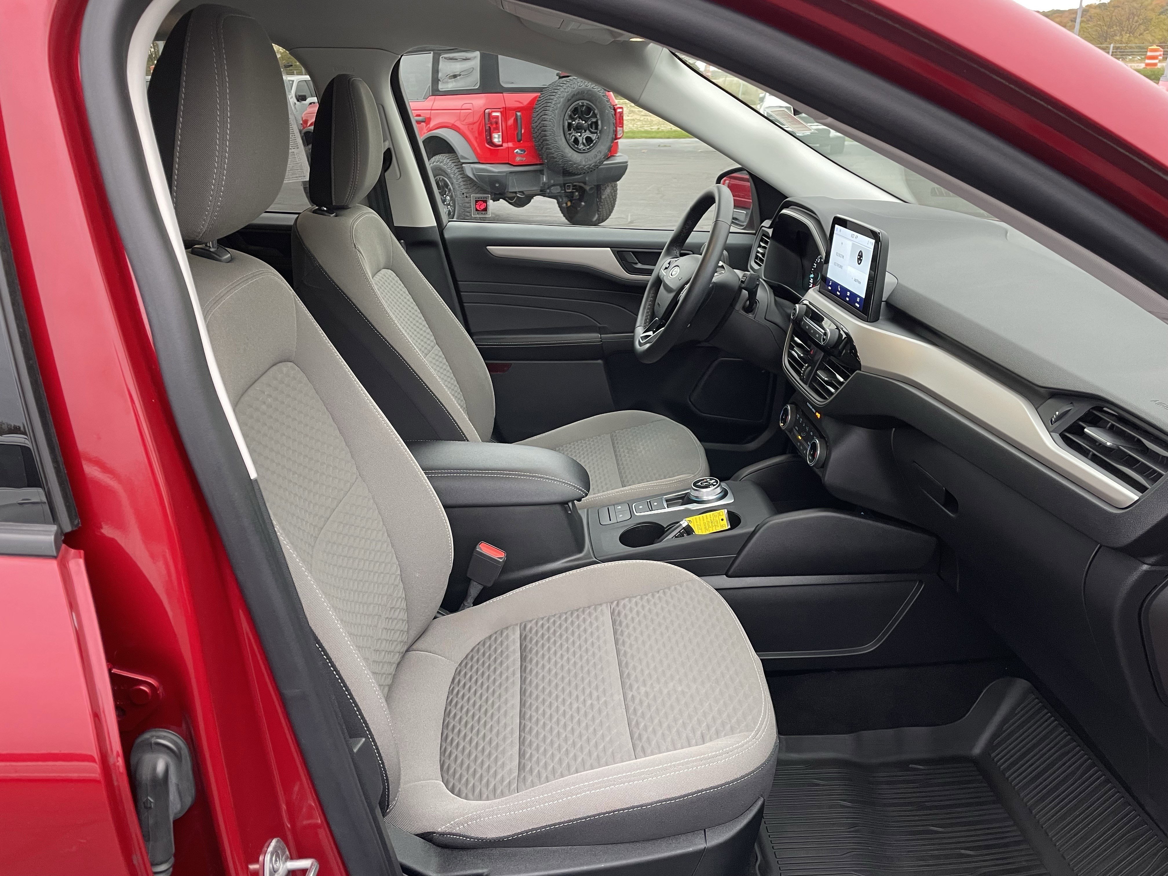 Used 2022 Ford Escape SE w/ Convenience Package image 33