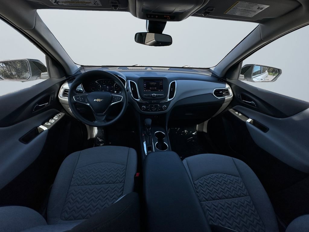 Used 2024 Chevrolet Equinox LS w/ LS Convenience Package image 10
