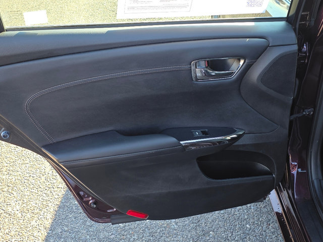 Used 2017 Toyota Avalon Touring w/ Carpet Mat Package image 28