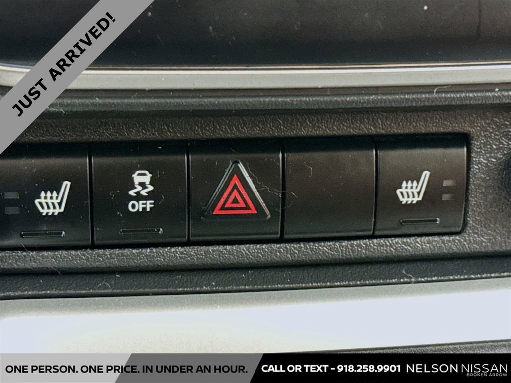 Used 2016 Jeep Compass High Altitude image 18