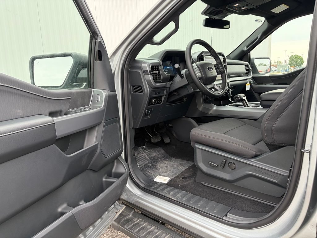 New 2026 Ford F150 XLT w/ Equipment Group 302A MID AWD/4WD image 13