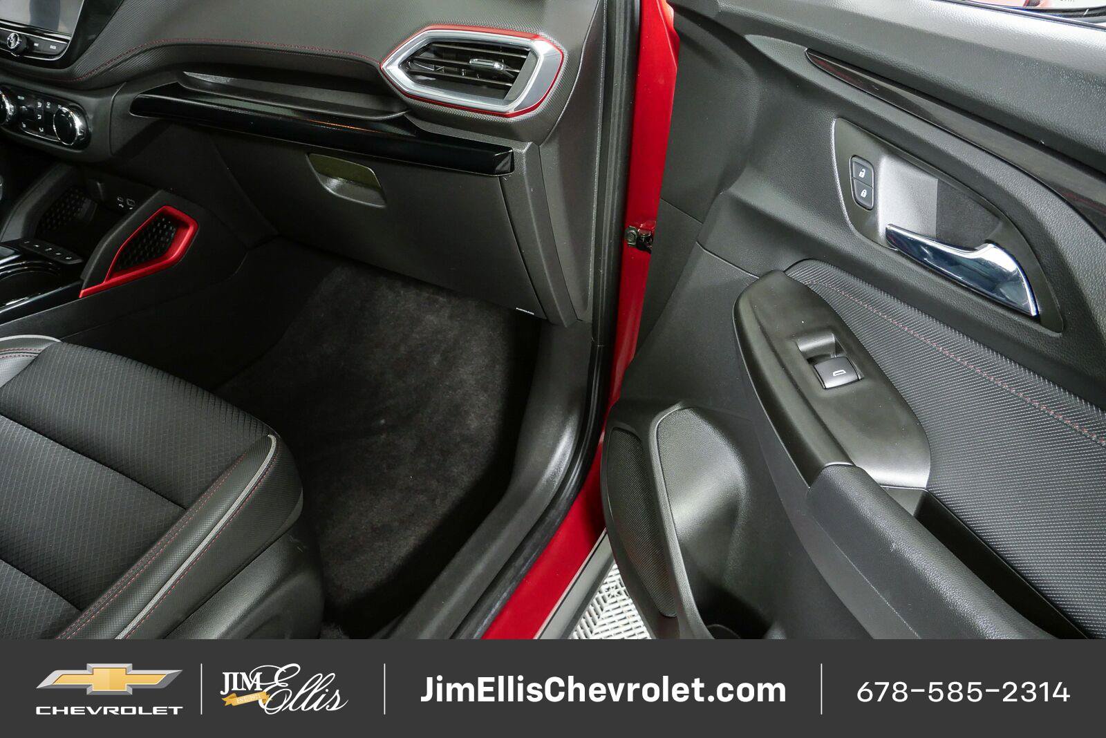 Used 2022 Chevrolet TrailBlazer RS w/ Sun and Liftgate Package FWD image 24