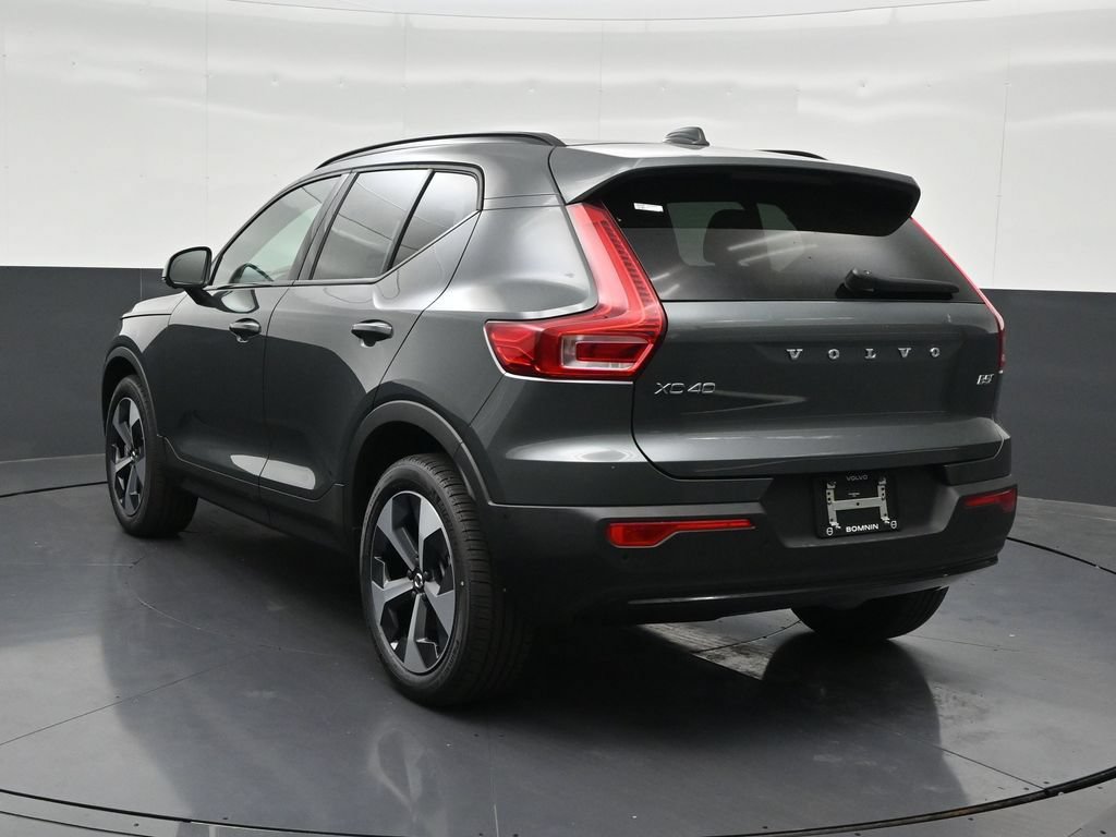 New 2026 Volvo XC40 B5 Plus w/ Climate Package AWD/4WD image 3