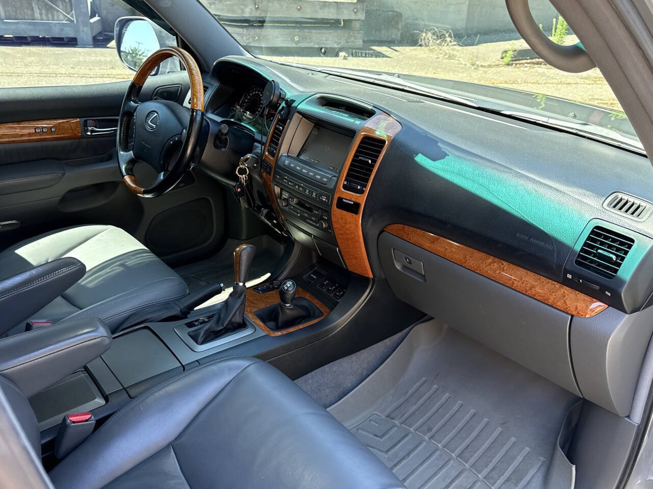 Used 2005 Lexus GX 470 AWD/4WD image 9
