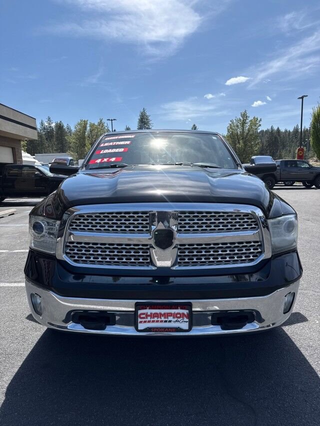 Used 2013 RAM 1500 Laramie w/ Convenience Group AWD/4WD image 3